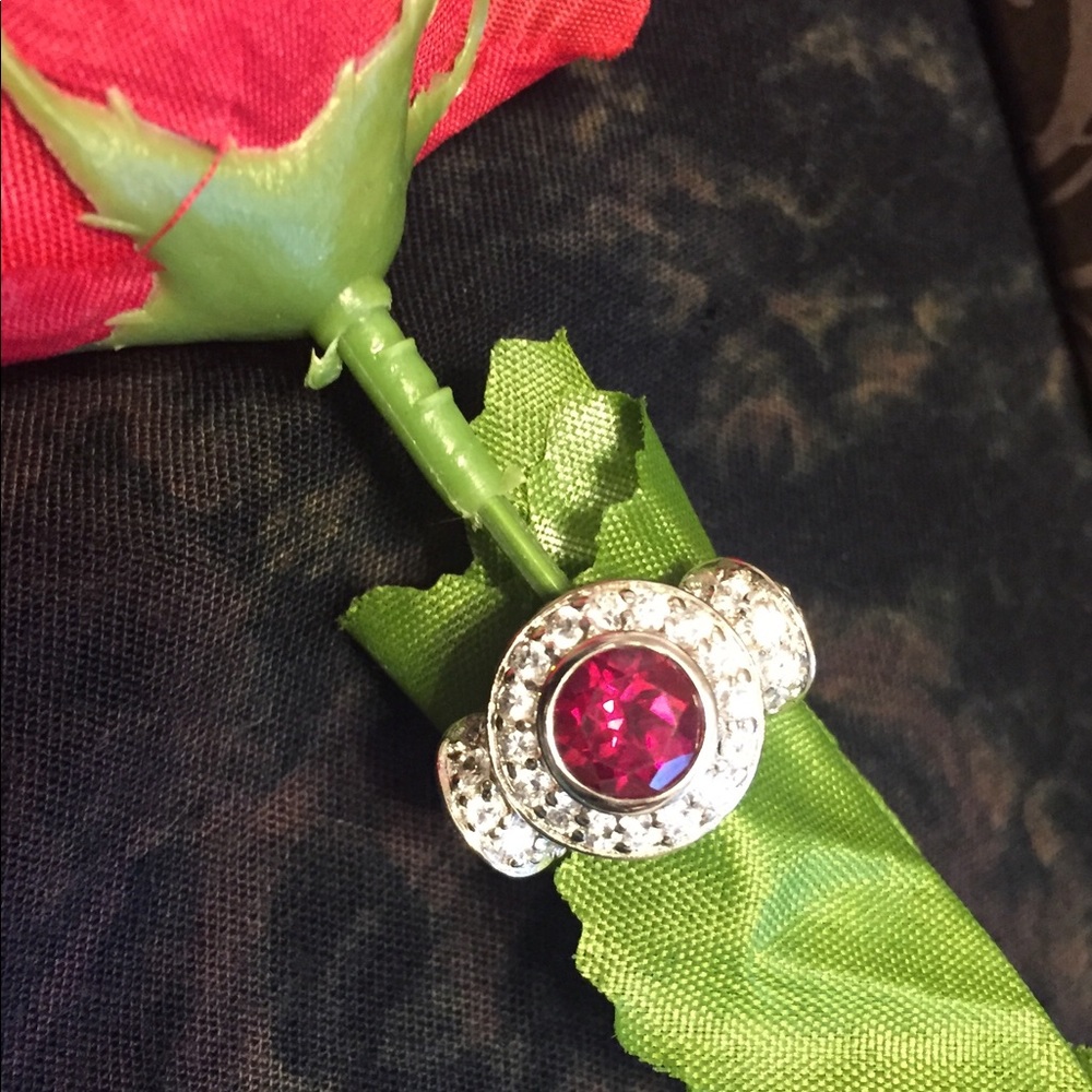 Vintage ruby cocktail ring - Picture 2 of 6